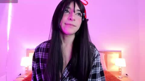 Damian online show from November 2025 01:11:01 PM