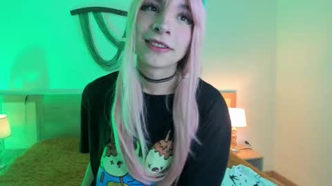 Damian online show from November 2025 12:18:01 PM