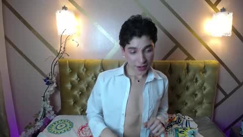 Damiian21  online show from February 2025 05:43:01 PM