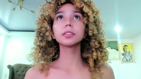 Snapshot of damnperfectxx chatting on September 2025 01:05:02 AM damnperfectxx online show from September 2025 01:05:02 AM