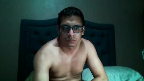 Snapshot of damnsexy0102 chatting on December 2024 07:27:02 AM DamnSexy0102 online show from December 2024 07:27:02 AM
