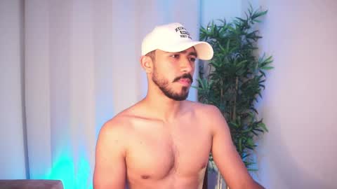 damon_frost online show from March 2026 09:37:01 PM