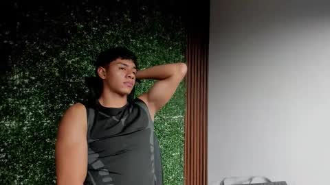 Snapshot of damon_sw chatting on November 2025 04:53:01 PM damon online show from November 2025 04:53:01 PM