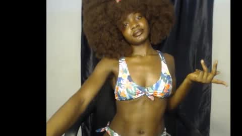 leah online show from November 2025 05:52:01 AM