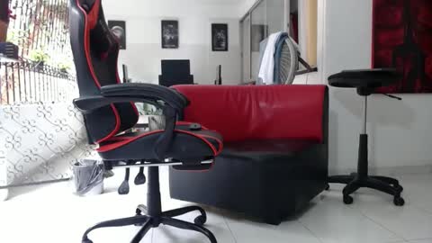 damyan_2003 online show from December 2024 02:27:01 PM