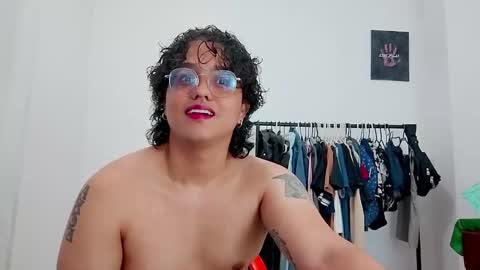 Snapshot of dan_blous chatting on February 2026 10:53:01 PM Diane Blosson online show from February 2026 10:53:01 PM