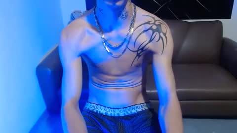 dan_jonson15 online show from September 2025 12:01:02 AM