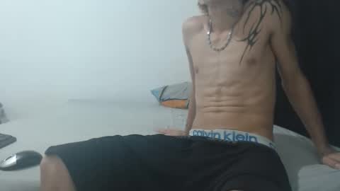 dan_jonson15 online show from October 2025 05:09:02 PM