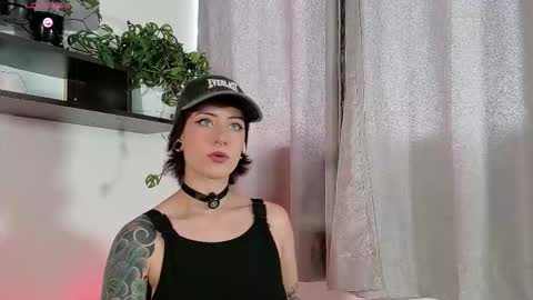 Bluemoon online show from October 2025 07:15:02 PM