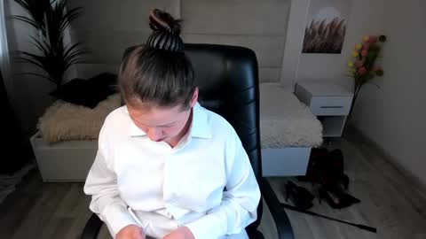 Dana Dom online show from February 2025 05:50:02 AM