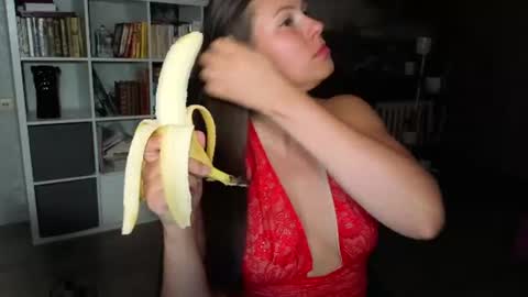 Dana online show from July 2026 04:23:01 PM