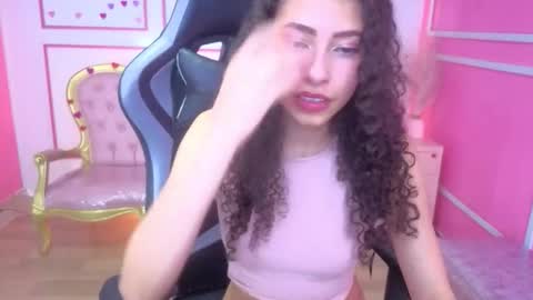 Danatella  online show from December 2025 01:00:01 AM