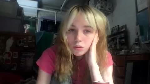 Snapshot of danceissexisbeauty2 chatting on December 2025 02:16:02 AM Your submissive patient online show from December 2025 02:16:02 AM