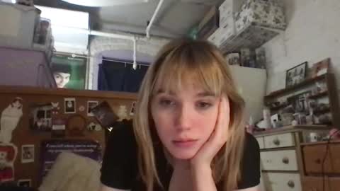 Snapshot of danceissexisbeauty2 chatting on March 2026 06:07:02 AM Your submissive patient online show from March 2026 06:07:02 AM