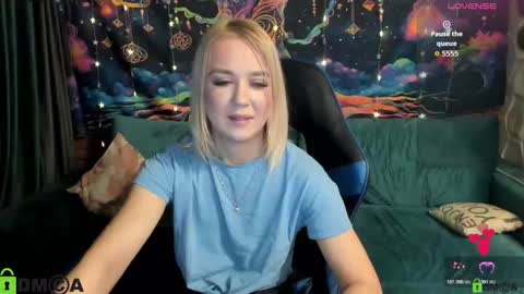 dances_queen online show from February 2026 08:25:02 AM