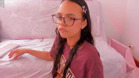 Danesa online show from May 2026 07:30:02 PM