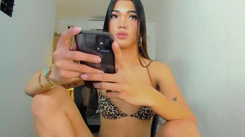 Snapshot of dangerousteph chatting on June 2026 10:38:02 PM STEPHANIE online show from June 2026 10:38:02 PM