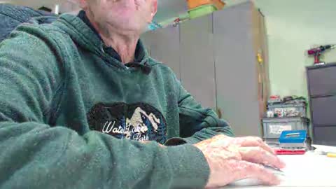 Snapshot of dani_alpina chatting on October 2025 12:25:01 PM dani_alpina online show from October 2025 12:25:01 PM