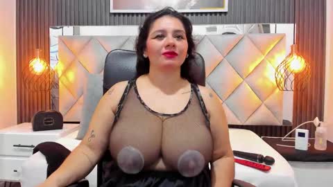 Snapshot of dani_boobs_milk chatting on December 2025 04:41:04 AM dani_boobs_milk online show from December 2025 04:41:04 AM