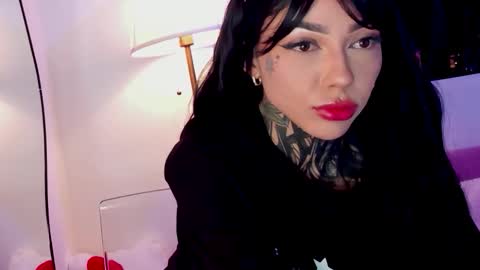 Dani online show from November 2025 01:30:01 AM