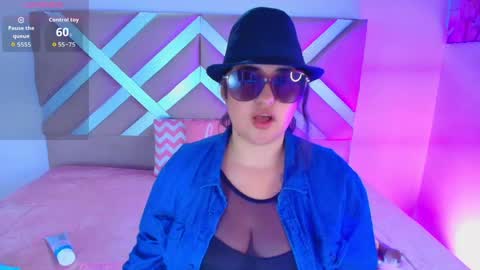 Dani  online show from May 2026 07:54:02 PM