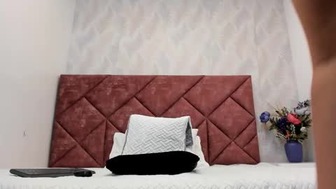 Snapshot of dania_moore_ chatting on December 2024 02:44:01 PM JANE online show from December 2024 02:44:01 PM