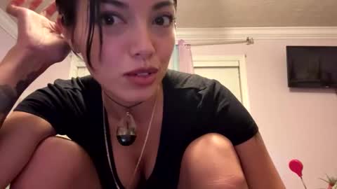 Snapshot of danidivina777 chatting on February 2025 06:47:02 AM danidivina777 online show from February 2025 06:47:02 AM