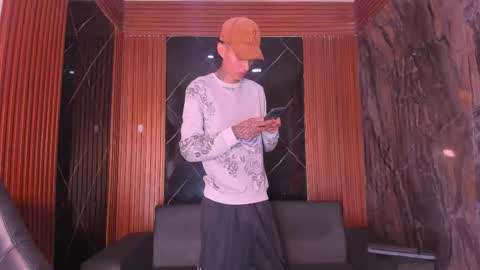 daniel_deluc77 online show from January 2026 08:36:02 PM