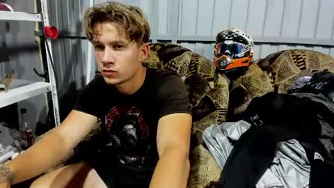 Snapshot of daniel_like chatting on August 2026 10:40:02 AM Just Ben online show from August 2026 10:40:02 AM