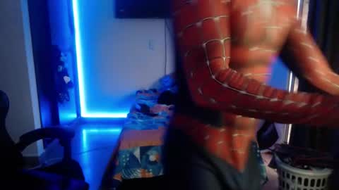 Daniel online show from October 2025 09:22:01 PM