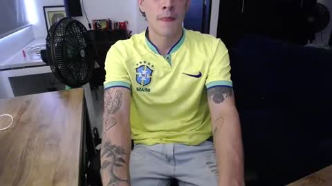 daniel_velez26 online show from March 2026 06:22:02 PM