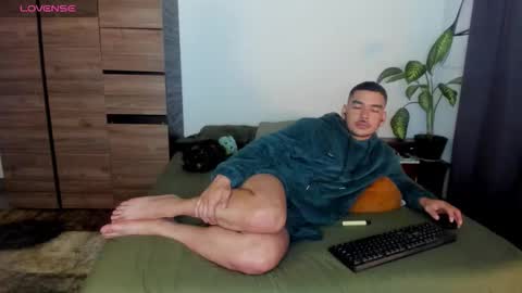 Dani  online show from November 2025 09:21:02 PM