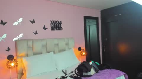 lorena online show from March 2025 02:41:02 AM