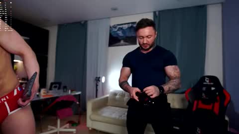 Snapshot of danielkraig_for_u chatting on February 2026 03:05:02 PM Daniel Kraig online show from February 2026 03:05:02 PM