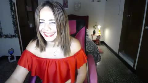 Snapshot of danielle_rose_ chatting on March 2025 06:56:02 PM Angie online show from March 2025 06:56:02 PM