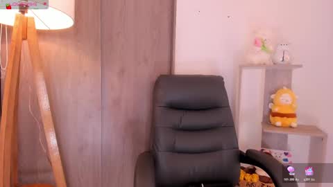 Danielle Rose online show from November 2025 11:03:01 PM