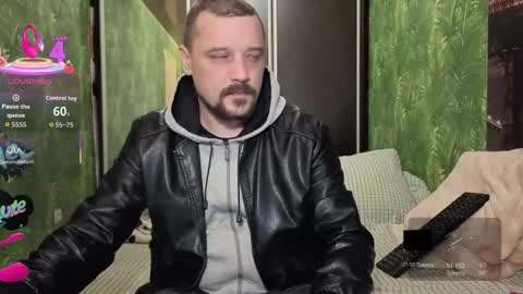 DanieloCool online show from October 2025 08:12:01 AM