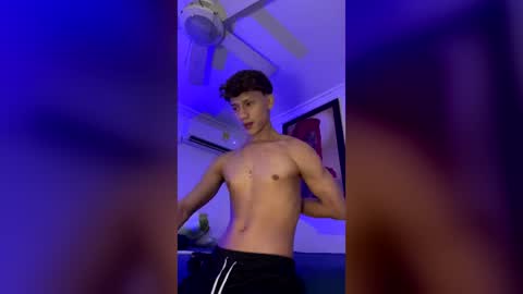 Snapshot of daniels_cruz chatting on June 2026 12:44:02 AM Daniels Cruz online show from June 2026 12:44:02 AM