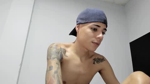 Snapshot of danielsanta_18 chatting on February 2026 04:29:01 PM danielsanta188 online show from February 2026 04:29:01 PM