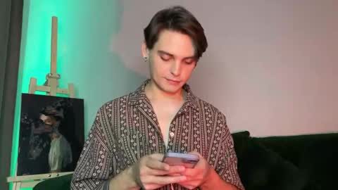 danieltuckerr online show from November 2025 05:55:02 PM