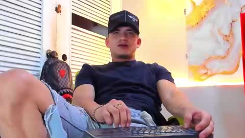 Snapshot of danii_scot chatting on November 2025 04:15:01 AM Dani online show from November 2025 04:15:01 AM