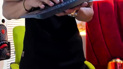 Snapshot of danii_scot chatting on December 2025 03:59:01 AM Dani online show from December 2025 03:59:01 AM