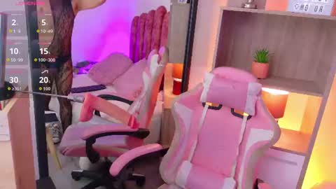 Danika Dahl online show from July 2026 08:13:02 PM