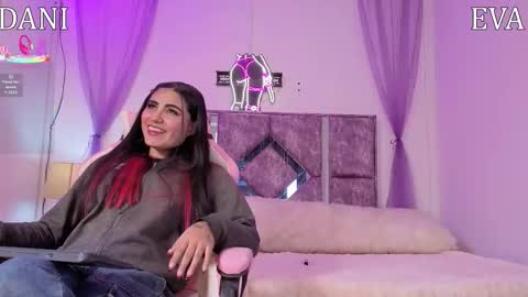 Danilu and Eva online show from February 2026 06:23:02 PM