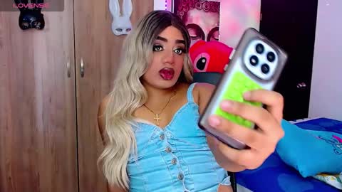 danipein online show from October 2025 12:11:01 PM