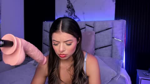 Snapshot of daniphoenixx chatting on January 2025 08:17:02 PM Dani Phonenix online show from January 2025 08:17:02 PM