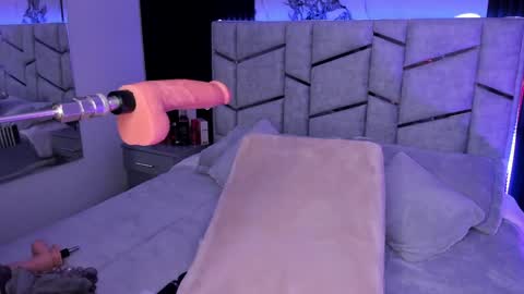 Snapshot of daniphoenixx chatting on January 2025 11:22:01 PM Dani Phonenix online show from January 2025 11:22:01 PM