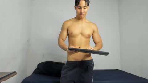 Danisus online show from April 2026 03:17:01 PM