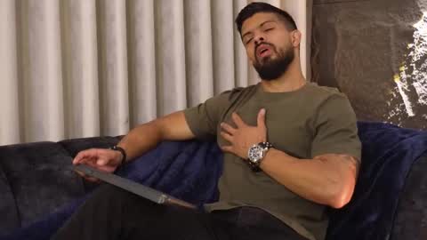 Dann saenz online show from November 2025 11:47:01 AM