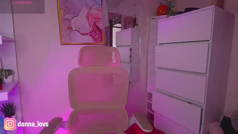 Danna Lovs online show from October 2025 05:35:02 PM